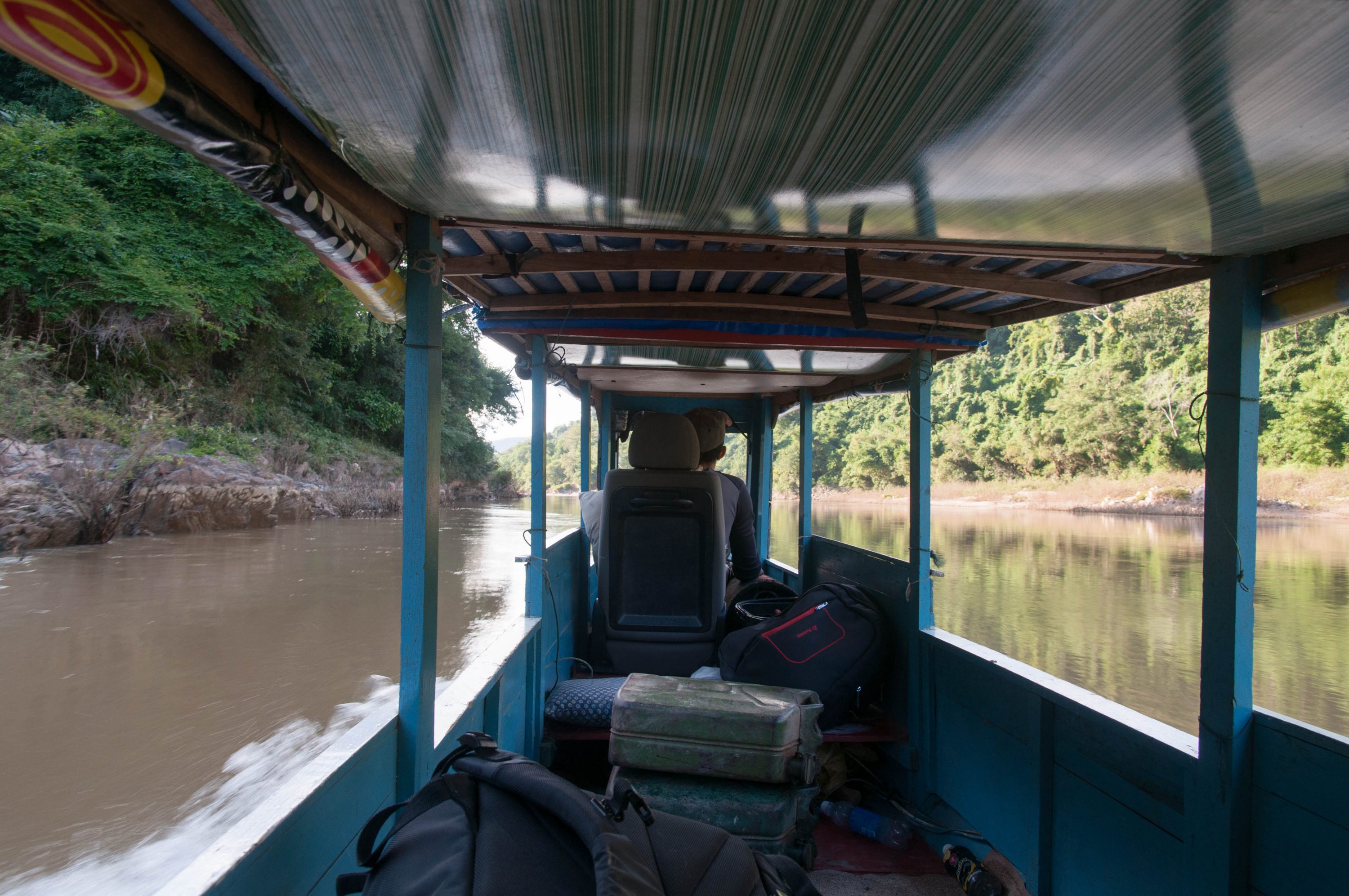 6 heures de pirogue jusqu’à Muang Khua