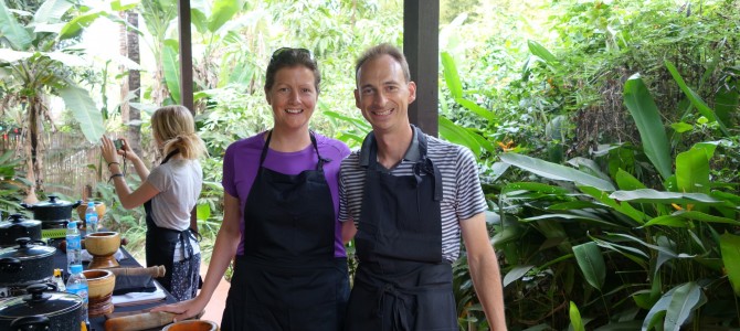 Khmer cuisine cooking class and circus