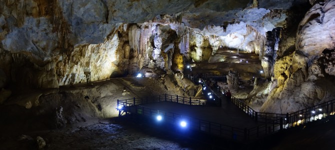 Cavernes du paradis et bain de boue à Phong Nha – Paradise cave and mud bath in Phong Nha