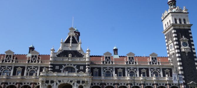 Dunedin, histoire, art et balade urbaine – Art, history and urban wander in Dunedin